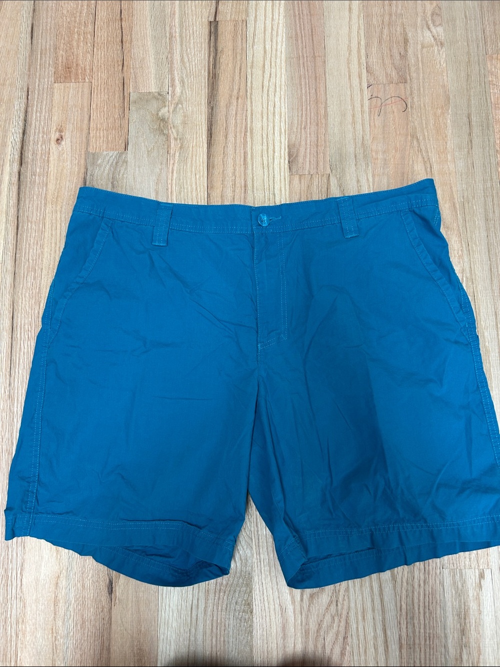 Columbia Teal Blue Flat Front Men's Shorts